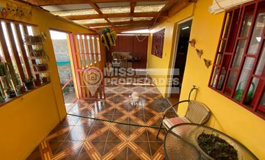 SE VENDE CASA EN POBLACION CHILE