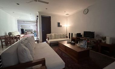 Mansion megah Lenteng Agung super luas 1500m lokasi strategis harga bisa nego