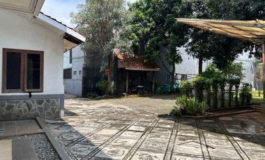 Mansion megah Lenteng Agung super luas 1500m lokasi strategis harga bisa nego