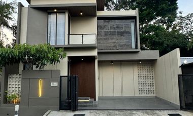Dijual Rumah Baru 2 Lantai Dekat Kammpus UGM  ; Area Kaliurang Palagan ; Full Furnish
