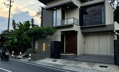 Dijual Rumah Baru 2 Lantai Dekat Kammpus UGM  ; Area Kaliurang Palagan ; Full Furnish