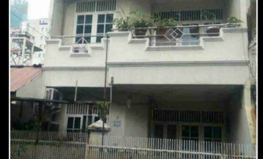 RUMAH DI gelong baru barat