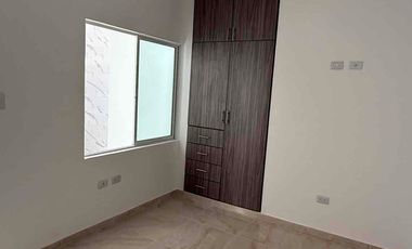 SE VENDE CASA DOS PISOS- YOPAL CASANARE, BARRIO SANTA MARTA