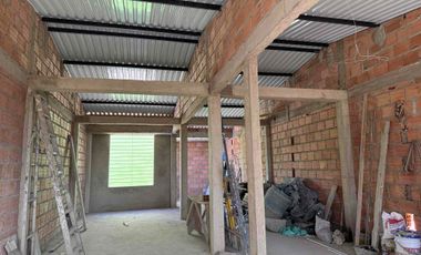 SE VENDE CASA DOS PISOS- YOPAL CASANARE, BARRIO SANTA MARTA