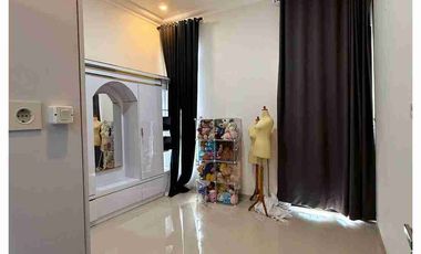 DIJUAL TANPA BASA-BASI RUMAH KOMERSIL 2 LANTAI DIPERUMAHAN VILLA KEDAMAIAN ASRI MANDIRI