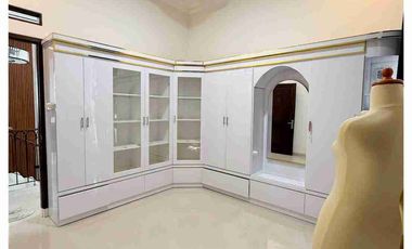 DIJUAL TANPA BASA-BASI RUMAH KOMERSIL 2 LANTAI DIPERUMAHAN VILLA KEDAMAIAN ASRI MANDIRI