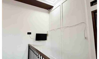 DIJUAL TANPA BASA-BASI RUMAH KOMERSIL 2 LANTAI DIPERUMAHAN VILLA KEDAMAIAN ASRI MANDIRI