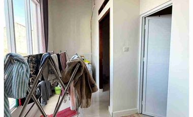 DIJUAL TANPA BASA-BASI RUMAH KOMERSIL 2 LANTAI DIPERUMAHAN VILLA KEDAMAIAN ASRI MANDIRI