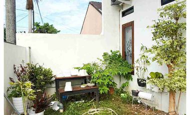 DIJUAL TANPA BASA-BASI RUMAH KOMERSIL 2 LANTAI DIPERUMAHAN VILLA KEDAMAIAN ASRI MANDIRI