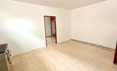 Alquiler de Suite 2 Ambientes en 1er Piso - Av Hno. Miguel Cerca a Aeropuerto de Guayaquil y Mall del Sol.