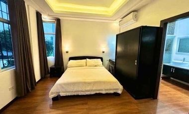 FOR RENT: 4 BEDROOMS HOUSE WITH SWIMMING POOL