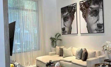 Venta de hermosa casa moderna remodelada en Urb. Arrecife, Isla Mocolí