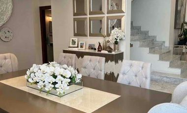 Venta de hermosa casa moderna remodelada en Urb. Arrecife, Isla Mocolí