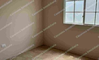 Renta de hermosa casa en Casa Laguna, cerca al nuevo comisariato del vial 1.