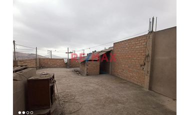 1145787 Casa Con 3 Deparatmentos Y Local Al Lado De Parque