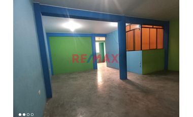 1145787 Casa Con 3 Deparatmentos Y Local Al Lado De Parque