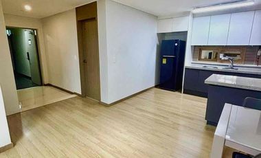 ₱𝟔.𝟓𝐌 𝐅𝐨𝐫 𝐒𝐚𝐥𝐞: 𝐅𝐮𝐥𝐥𝐲-𝐅𝐮𝐫𝐧𝐢𝐬𝐡𝐞𝐝 𝟐-𝐁𝐞𝐝𝐫𝐨𝐨𝐦 𝐂𝐨𝐧𝐝𝐨 𝐰𝐢𝐭𝐡 𝐇𝐢𝐥𝐭𝐨𝐧 𝐋𝐚𝐤𝐞 𝐕𝐢𝐞𝐰 𝐢𝐧 𝐌𝐨𝐧𝐭𝐞𝐫𝐫𝐚𝐜𝐞 𝐋𝐚𝐤𝐞, 𝐂𝐥𝐚𝐫𝐤