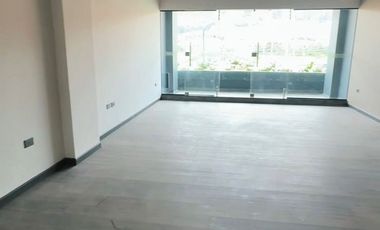 SE VENDE LOCAL COMERCIAL FRENTE AL C.C VIVA TUNJA