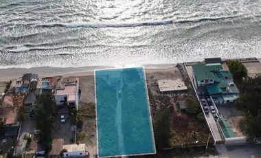 Terreno en Pacoa en venta al pie del mar