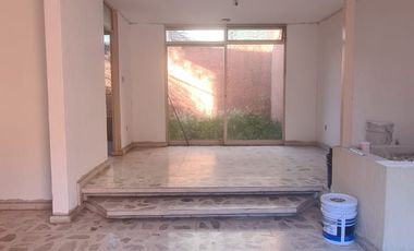 CASA EN EXCLENTE UBICACION