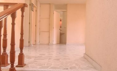 CASA EN EXCLENTE UBICACION