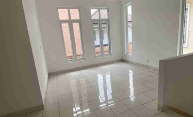 DISEWAKAN RUMAH MEWAH SIAP HUNI DI ALAM SUTERA SERPONG, TANGGERANG SELATAN