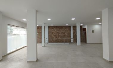 Local Comercial con Mezzanine