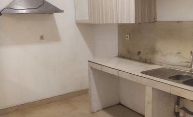 JUAL CEPAT/SEWA RUMAH 2 LANTAI  GADING ELOK