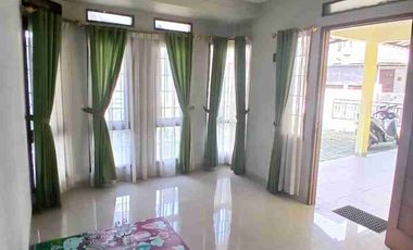 DISEWAKAN RUMAH POSISI HOOK DI SEKTOR 5, DEKAT STAN BINTARO JAYA