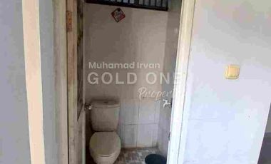 DISEWAKAN RUMAH POSISI HOOK DI SEKTOR 5, DEKAT STAN BINTARO JAYA