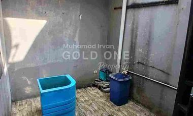 DISEWAKAN RUMAH POSISI HOOK DI SEKTOR 5, DEKAT STAN BINTARO JAYA