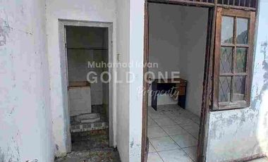 DISEWAKAN RUMAH POSISI HOOK DI SEKTOR 5, DEKAT STAN BINTARO JAYA