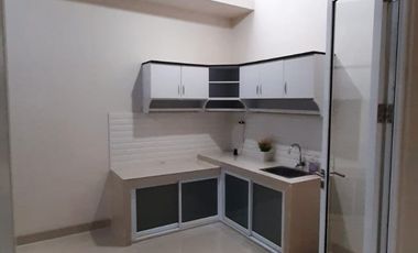FOR RENT Rumah 2 Lantai Sudah Renovasi Total di Fortune Terrace, Graha Raya