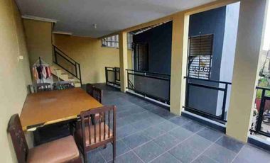 Rumah Lapangan Koni 1jt/bln jln kaki 5 menit ke Stasiun Depok Lama.