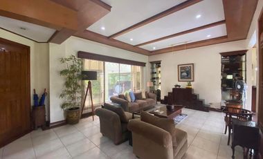 Spacious 5 Bedrooms House w/ Big Garden in Northtown