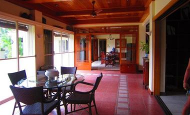 Spacious 5 Bedrooms House w/ Big Garden in Northtown