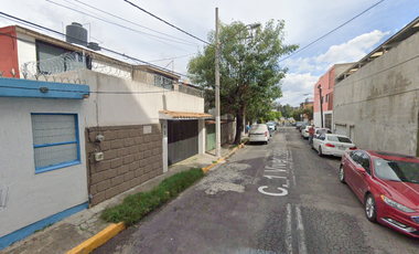 UBICACIÓN ESTRATÉGICA: Casa en Viveros del Valle, Tlalnepantla ¡A pasos de Mundo E!