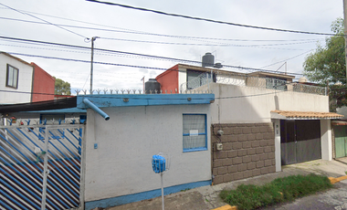 UBICACIÓN ESTRATÉGICA: Casa en Viveros del Valle, Tlalnepantla ¡A pasos de Mundo E!