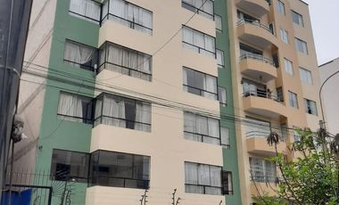 Bajo De Precio. Se Vende Lindo Dpto. Flat De 98 M2 (5To. Piso), En Urb. Santa Beatriz-Lima