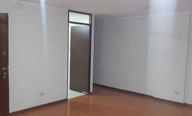 Bajo De Precio. Se Vende Lindo Dpto. Flat De 98 M2 (5To. Piso), En Urb. Santa Beatriz-Lima