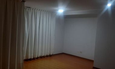 Bajo De Precio. Se Vende Lindo Dpto. Flat De 98 M2 (5To. Piso), En Urb. Santa Beatriz-Lima