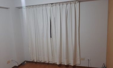 Bajo De Precio. Se Vende Lindo Dpto. Flat De 98 M2 (5To. Piso), En Urb. Santa Beatriz-Lima