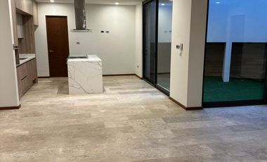 Casa en venta en una de las más exclusivas privadas Lomas del Pedregal