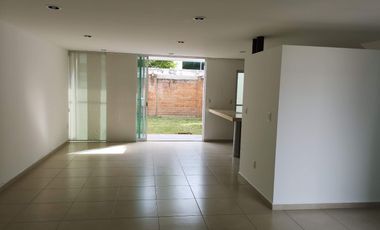 CASA DOS RECAMARAS EN RENTA UBICADA EN PRIVADA VIVALDI INVIERNO EN LOMAS DE GRAN JARDÍN DE LEÓN GTO