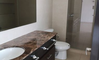 CASA DOS RECAMARAS EN RENTA UBICADA EN PRIVADA VIVALDI INVIERNO EN LOMAS DE GRAN JARDÍN DE LEÓN GTO