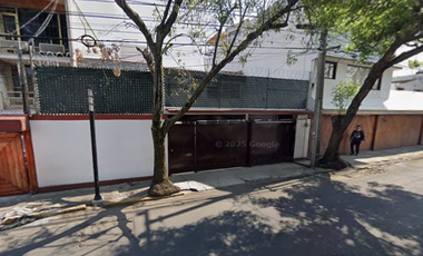 Excelente Oportunidad de Inversión !!! Aprovecha y adquiere esta hermosa y amplia Casa en una de las mejores zonas de Álvaro Obregón, CDMX.