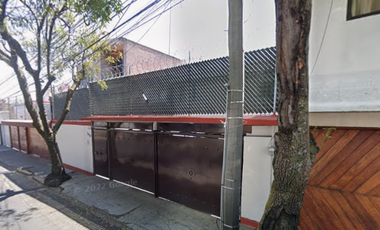 Excelente Oportunidad de Inversión !!! Aprovecha y adquiere esta hermosa y amplia Casa en una de las mejores zonas de Álvaro Obregón, CDMX.