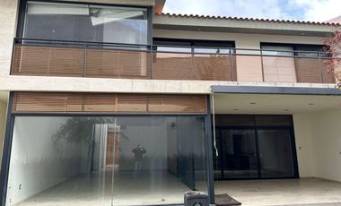 Casa en venta en uno de los fraccionamientos más exclusivos de San Luis.... Sierra Azul