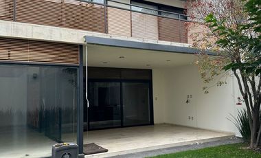 Casa en venta en uno de los fraccionamientos más exclusivos de San Luis.... Sierra Azul