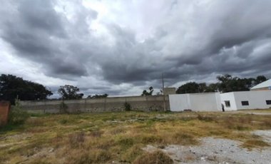TERRENO CON CONSTRUCCIÓN EN VENTA EN PRIVADA LOS OCOTES NO. 6, COLONIA SAN JUAN CHACHAPA, AMOZOC, PUEBLA. (REMATE BANCARIO)